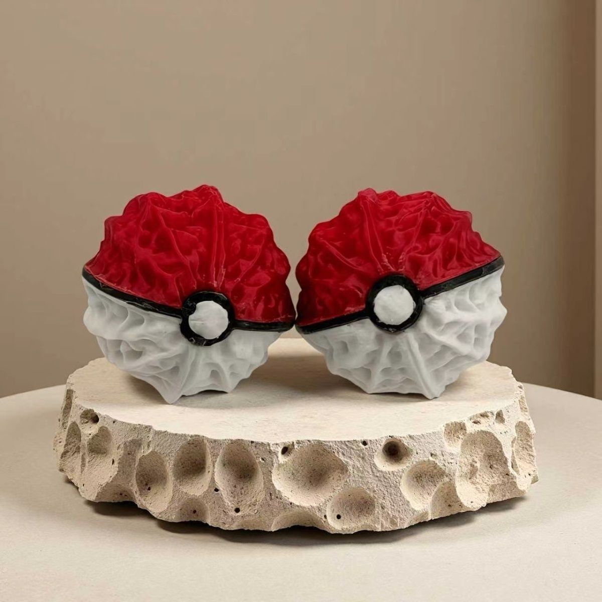 Pokemon Pokeball 3D Walnut Red - Pokeball Cosplay Prop 评论和价格