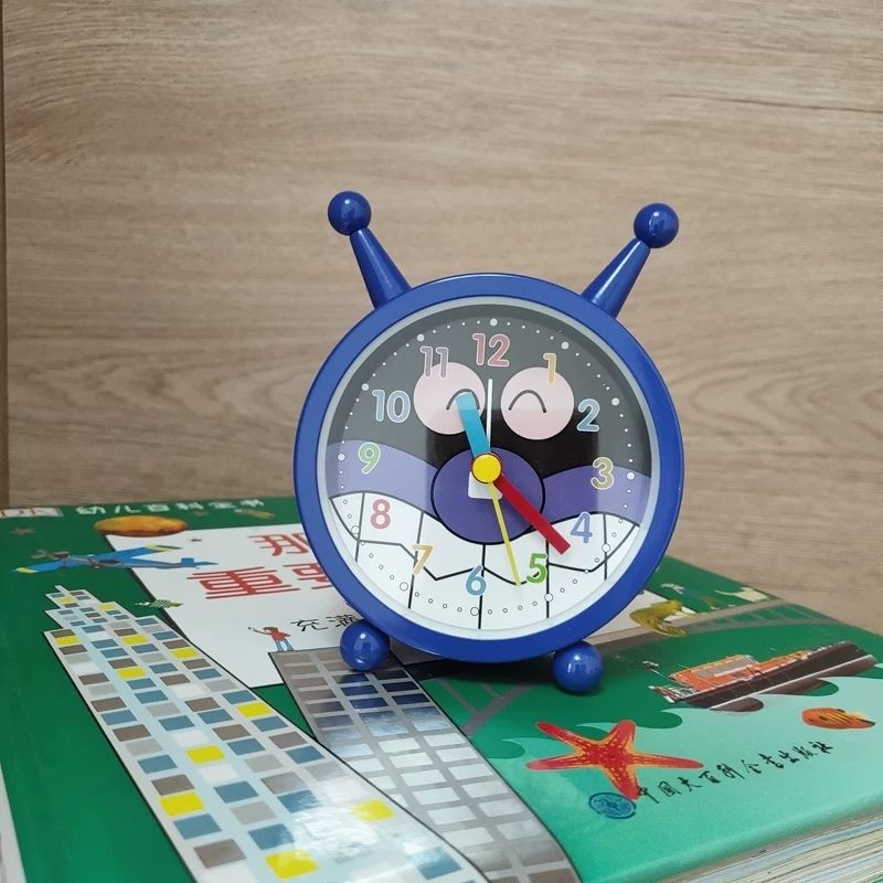 Anpanman Cute Alarm Clock Stud - Free Cosplay Prop Patterns 评论和价格